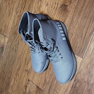 Nobull High-Top Gum Trainers